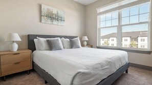 Apartment, 2 Schlafzimmer | Individuell dekoriert, individuell eingerichtet, Bügeleisen/Bügelbrett