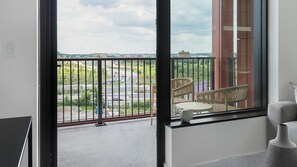 Exterior detail - Landing at Bridge District (Washington)