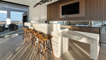 Bar lounge