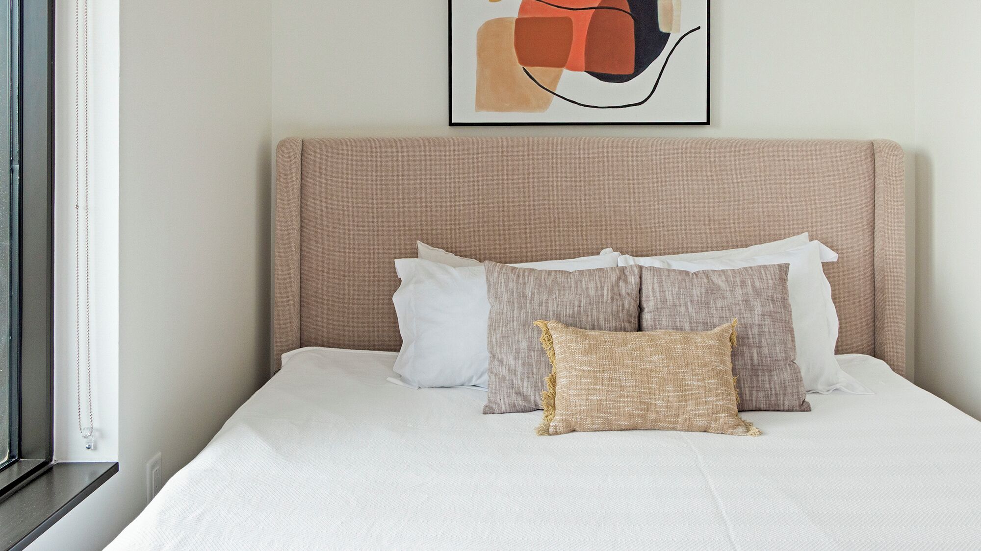 Studio | Individually decorated, individually furnished, iron/ironing board