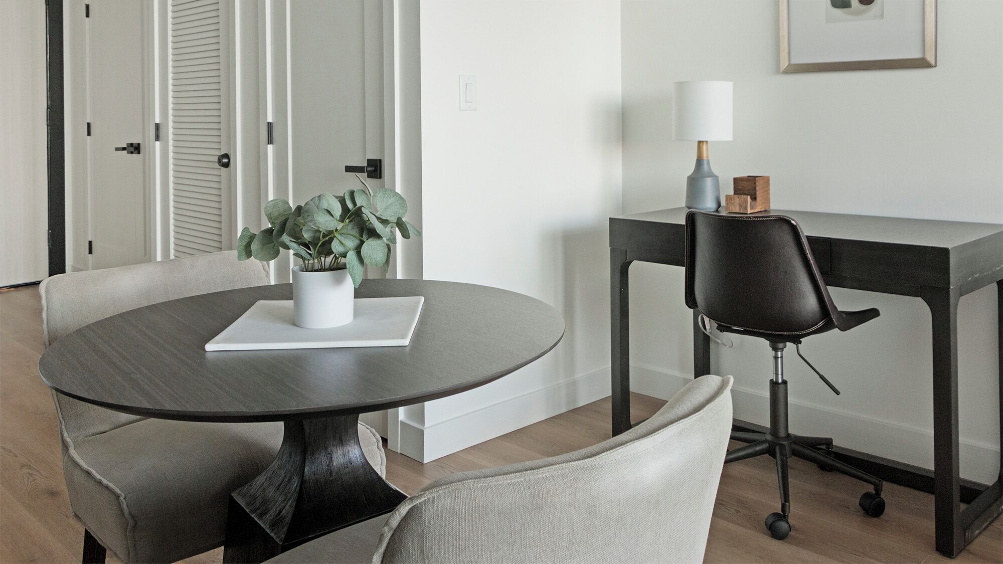 Individueel gedecoreerd, individueel gemeubileerd