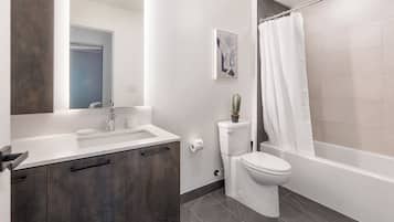 Standard Apartment (1 Bedroom) | Bathroom