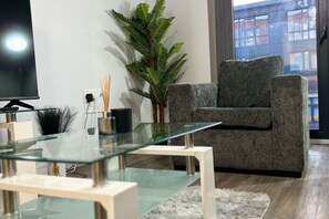 Interior - 2BR-Sleeps4-CityCentre-Parking-Rooftop (Birmingham)