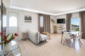 Luxury Villa, 1 Bedroom | Living area - SkyFrame Apartments (Skiathos)