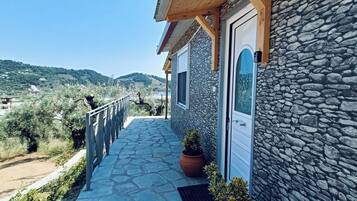 Luxury Villa, 1 Bedroom | Terrace/patio