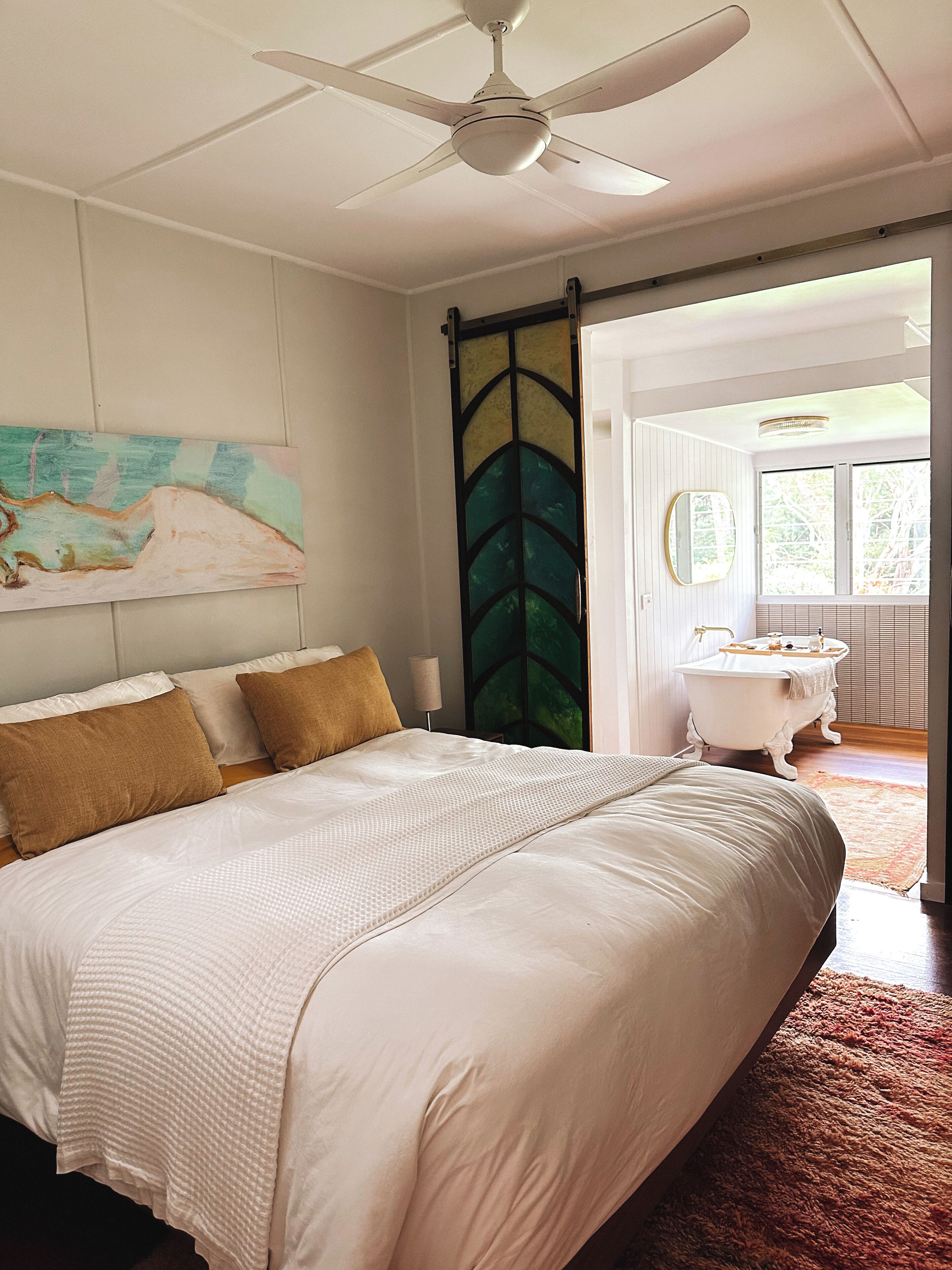 5 chambres, bureau, Wi-Fi, draps fournis