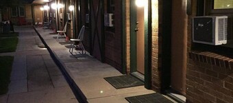 Cheyenne Motel