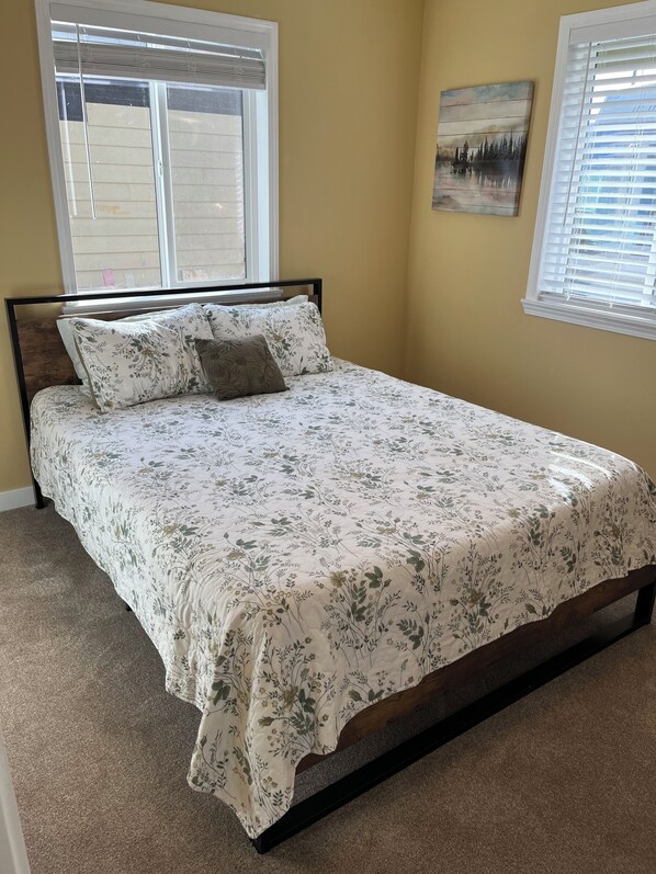 3 bedrooms, WiFi, bed sheets