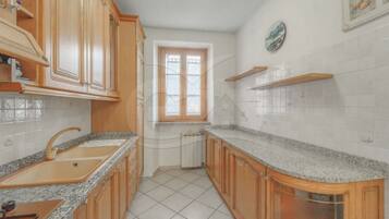 Kühlschrank, Ofen, Geschirrspüler