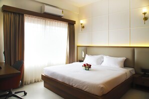 Luxury Room, 1 Queen Bed, Non Smoking - HUNKAL STAYS (Chikkamagaluru)