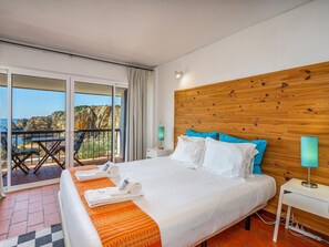 2 chambres, fer et planche à repasser, Wi-Fi, literie fournie