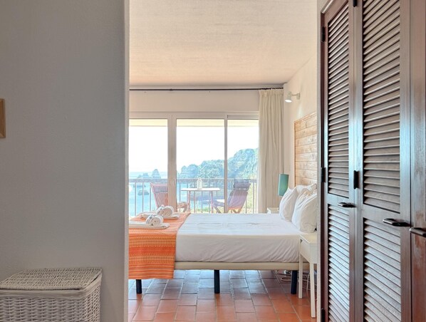 2 habitaciones, tabla de planchar con plancha, internet y ropa de cama 