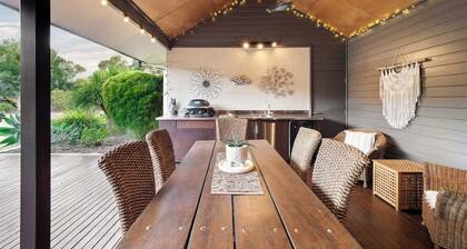 La Dimora—Tranquil Retreat Where Bush Meets Beach