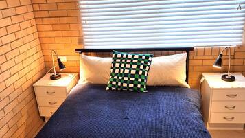 3 bedrooms, WiFi, bed sheets