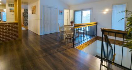 Hidden Oasis|Big House w/Pool 1mi to Downtown ES