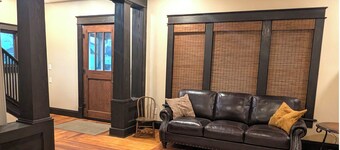 1920s Restored Home-walk to MSQC shops, Quilt Town USA