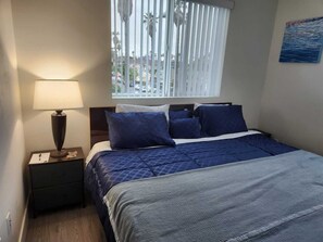 Apartment, 3 Bedrooms | Individually decorated, individually furnished, desk, laptop workspace