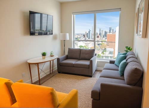 Urban Chic Apart-Hotels in Central LA