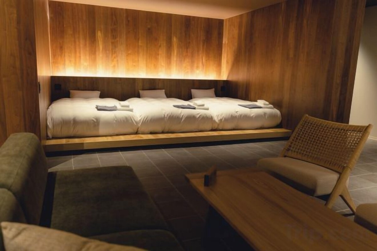 1 bedroom, WiFi (free), bed sheets