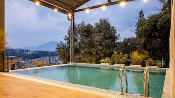 Piscina all'aperto