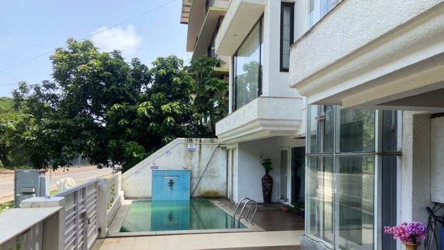 Beach Paradise Miramar Goa