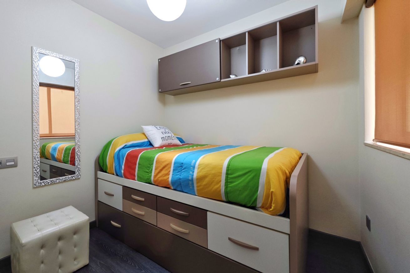 2 bedrooms, iron/ironing board, travel cot, WiFi