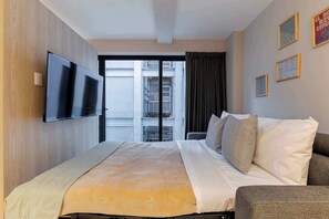 1 habitación, tabla de planchar con plancha, cuna de viaje y wifi 