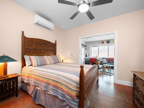 1 chambre, fer et planche à repasser, lit parapluie, Wi-Fi