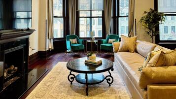 Smart TV, fireplace, books