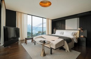 Luxury Suite, Patio, River View