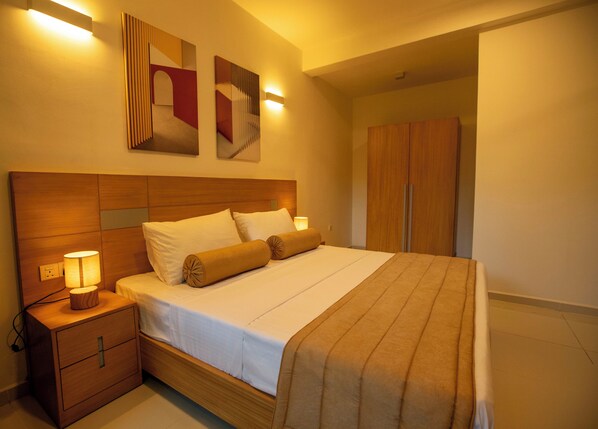 Superior Villa, Garden View | 3 bedrooms, desk, laptop workspace, blackout drapes