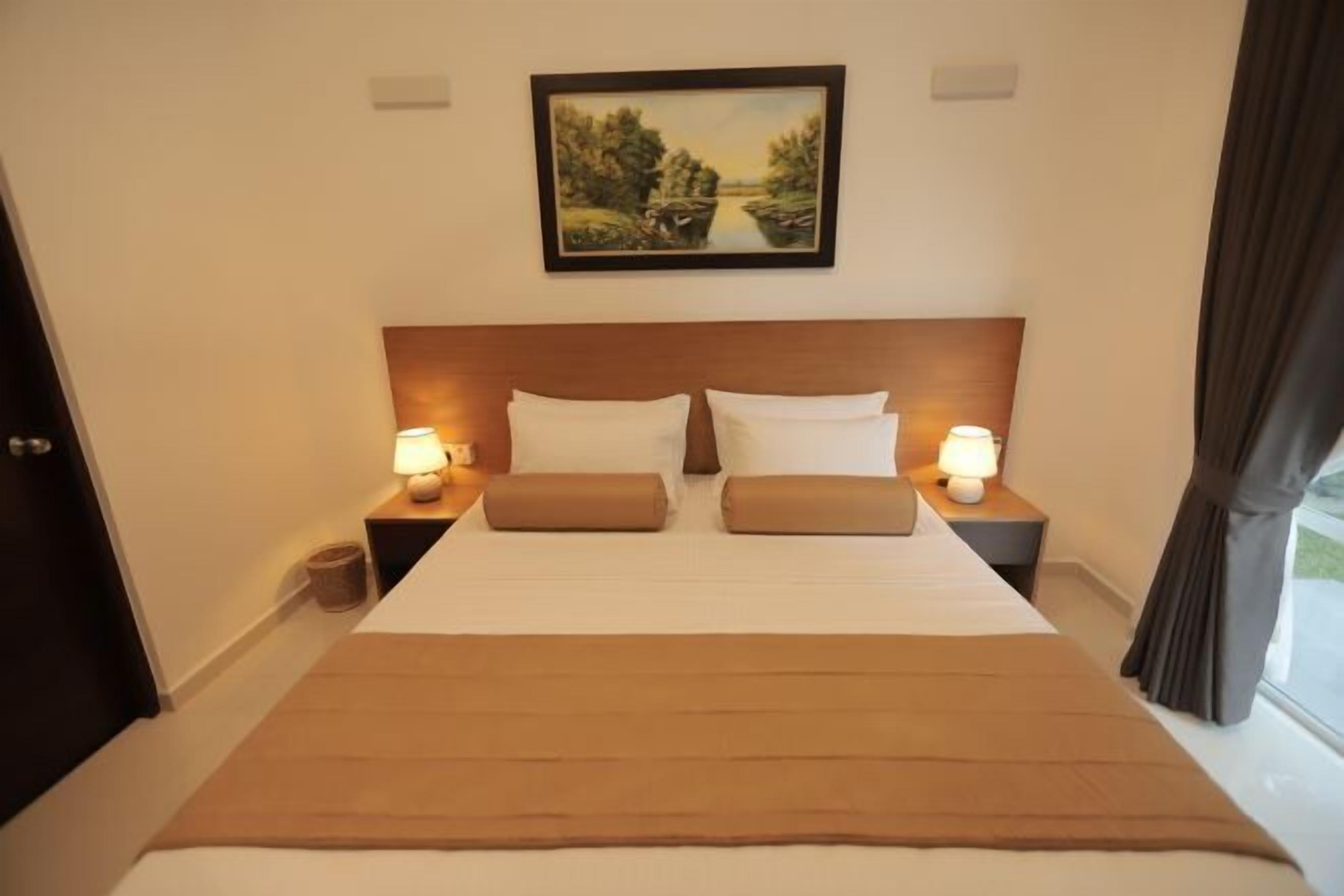 3 dormitorios, escritorio, espacio para trabajar con un portátil