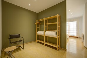 3 bedrooms, free WiFi, bed sheets