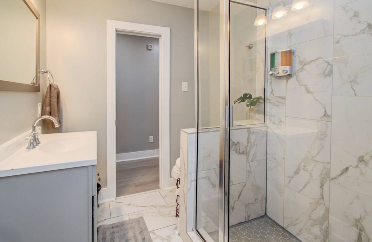 Photo 16 of Charming 2-bedroom house in welcoming Houston with AC, WiFi