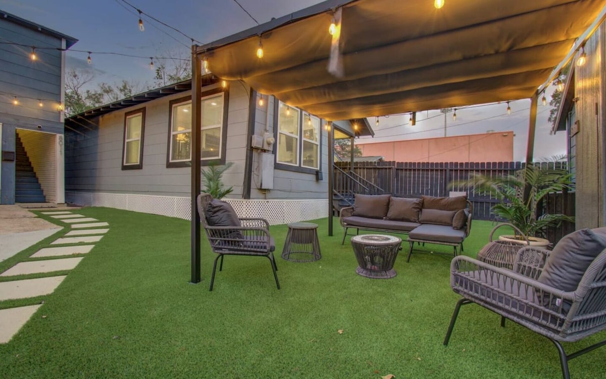 Photo 19 of Charming 2-bedroom house in welcoming Houston with AC, WiFi