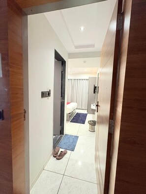 Articles de toilette gratuits, serviettes fournies, shampoing