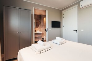 2 Schlafzimmer, Reisekinderbett, kostenloses WLAN, Bettwäsche