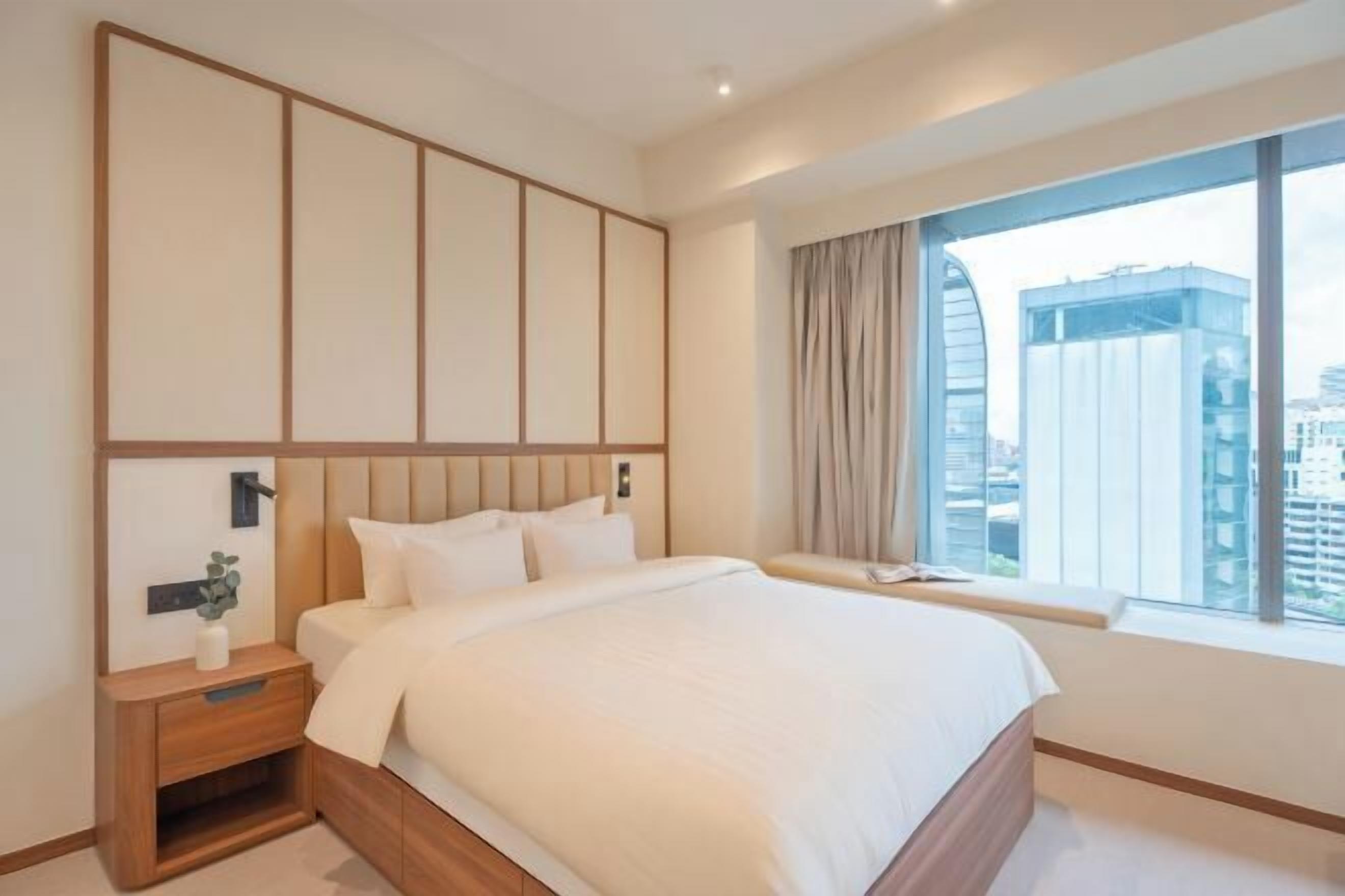 Espace de travail pour ordinateur portable, Wi-Fi gratuit, draps fournis