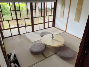 Japanese-style Room, 4 Bedrooms, Courtyard View | Living area - Machiya Posong (Taitung)