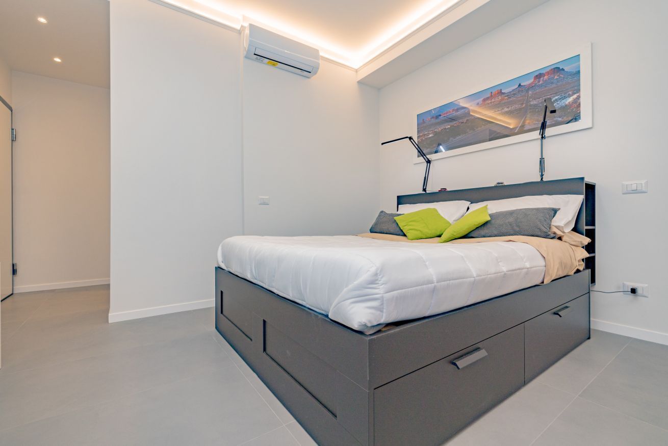 Tabla de planchar con plancha y wifi