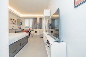 Iron/ironing board, WiFi - GuestHost - Cosy Studio Milan- Buenos Aires & Loreto (Milano)