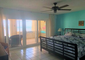 5 bedrooms, iron/ironing board, free WiFi, bed sheets