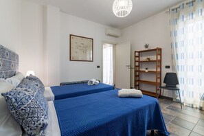 3 chambres, fer et planche Ă repasser, Wi-Fi, draps fournis