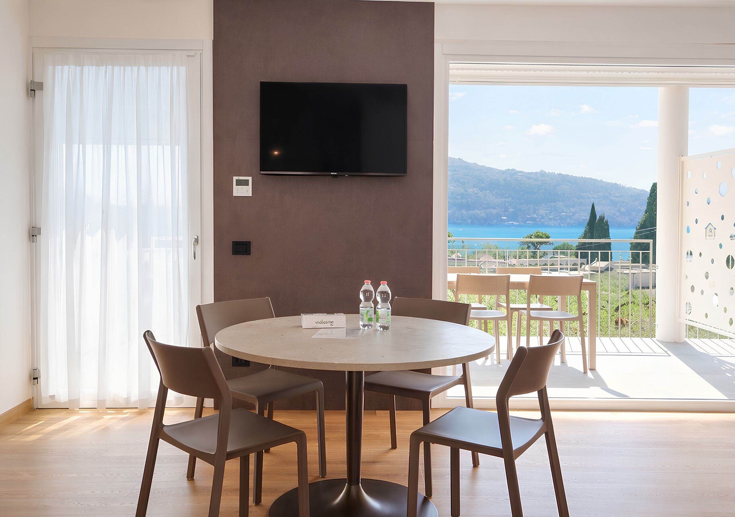 Studio Deluxe | Vue sur le lac