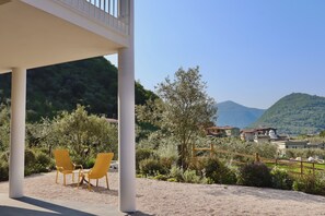 Exterior - Family Bike Residence (Marone)