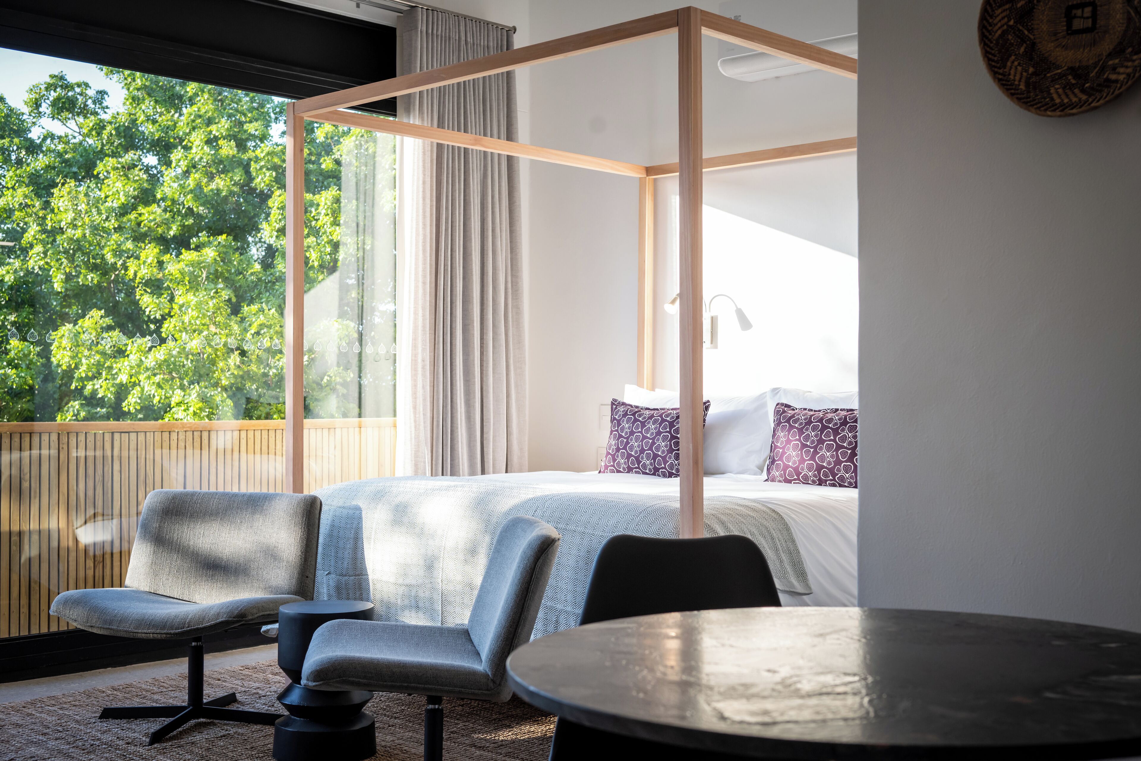 Deluxe Room, Mountain View | In-room safe, desk, laptop workspace, soundproofing