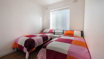 2 bedrooms, iron/ironing board, WiFi, bed sheets