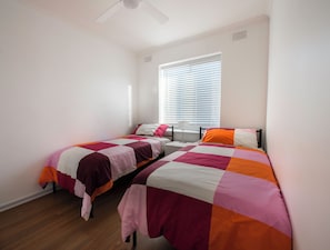 2 slaapkamers, een strijkplank/strijkijzer, wifi, beddengoed