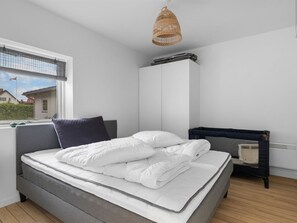 2 bedrooms, internet