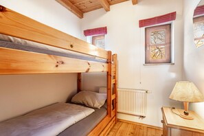 2 chambres, Wi-Fi gratuit, draps fournis